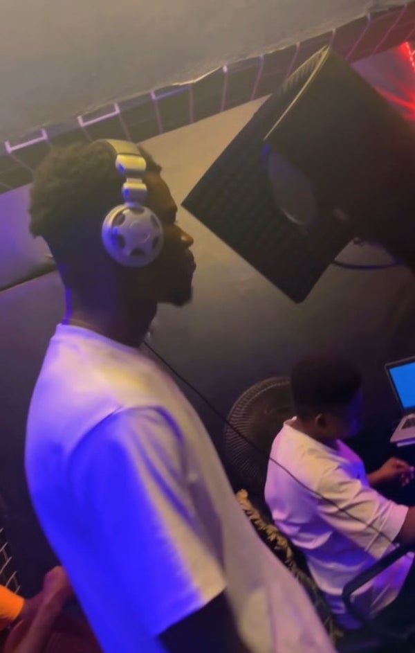 Cozzy de rapgod - Over it (interlude) Cozzy de rapgod - Over it (interlude)